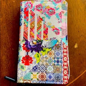 NWT Johnny was Alia jewelry pouch